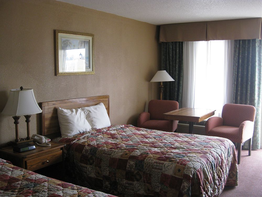 Royal Inn Sparta ภายนอก รูปภาพ